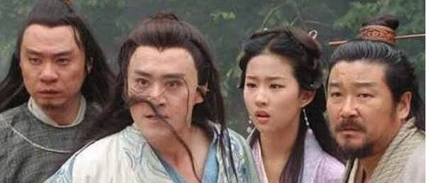 慕容博、慕容复一心想兴复燕国，为什么不招兵买马，反而成天混江湖？