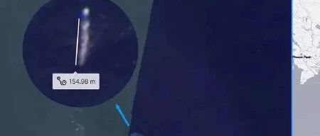 卫星在南沙附近拍到中美军舰同框！