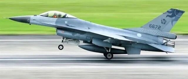 台军接连坠机都怪解放军？