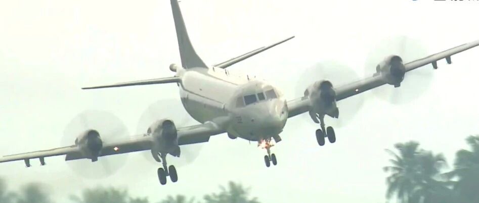 清晨，全台战机紧急起飞！