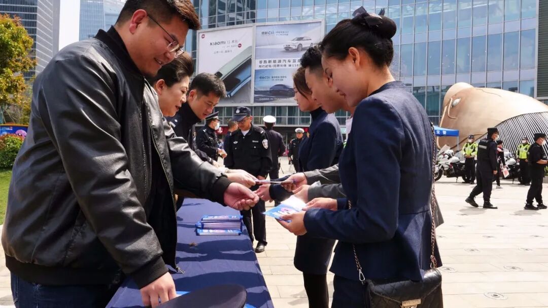 服务涵盖昆明无人机培训、昆明保安服务、昆明物业服务、昆明宠物医疗美容、昆明职业技能培训服务、昆明广告策划、昆明安防监控。