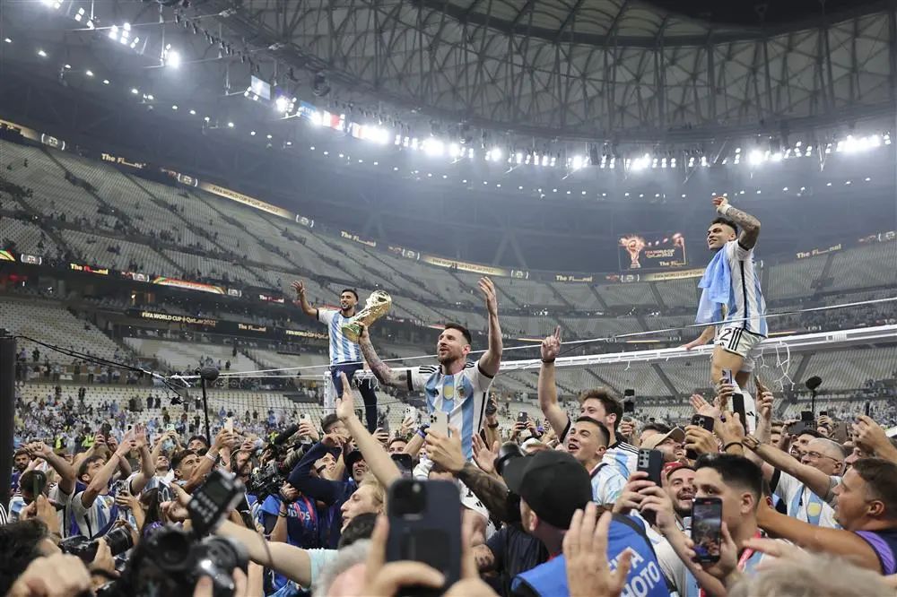 梅西圆梦！阿根廷夺得世界杯冠军（梅西阿根廷世界杯更好成就）