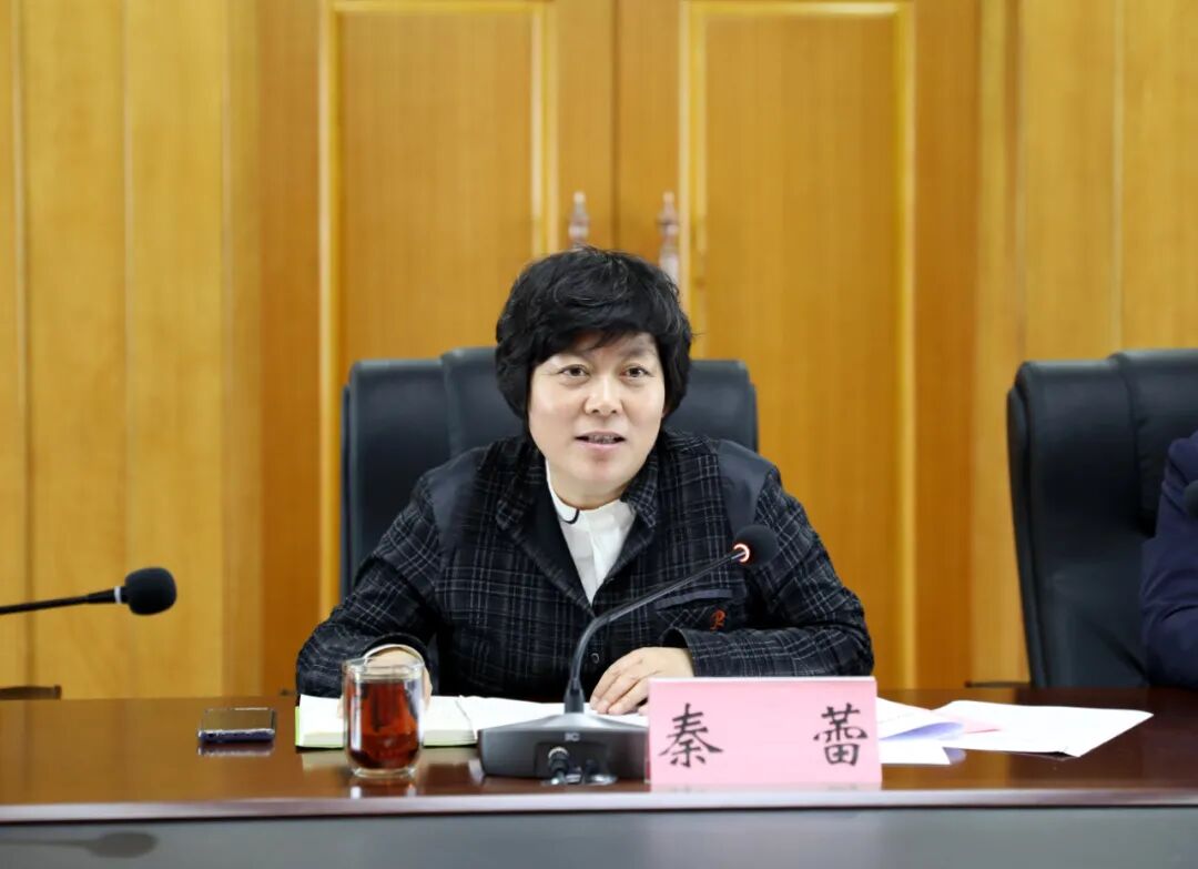 座谈会上,马晓璐介绍了康乐县脱贫攻坚,东西部协作工作情况.