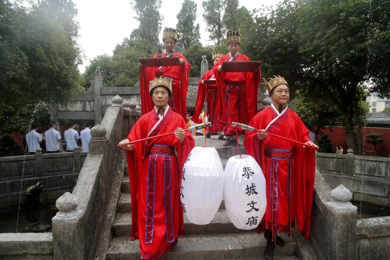 恭城莲花中学历届校长_恭城莲花中学官网_恭城莲花中学