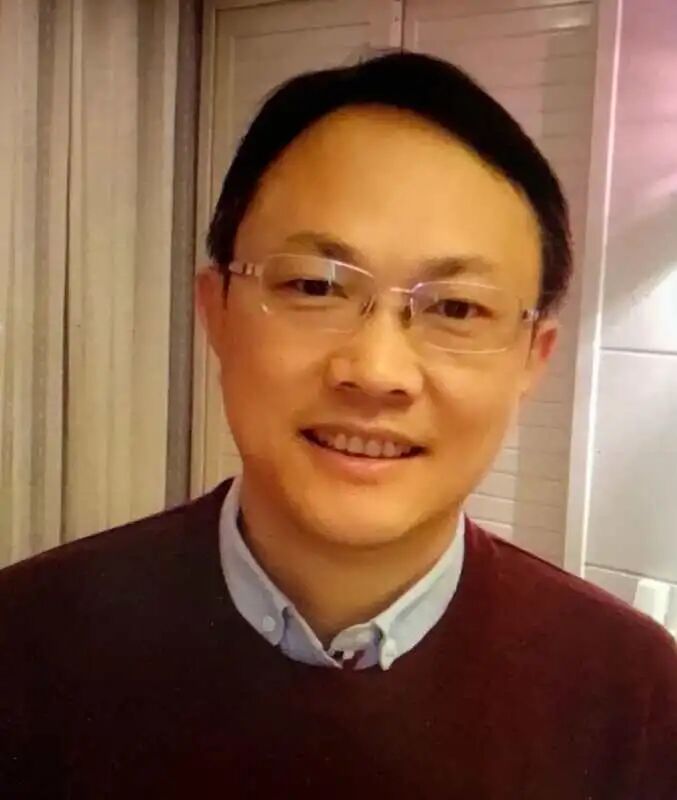 冯渊|《峨日朵雪峰之侧》:雪豹,雄鹰,或者蜘蛛