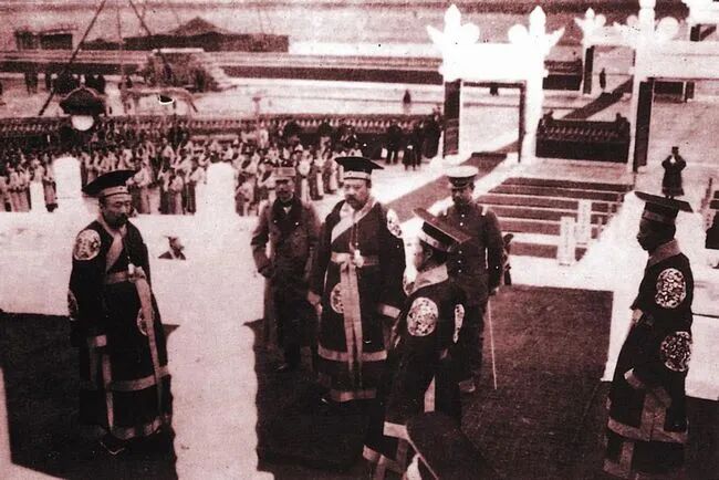 以青春之我，创建青春之家庭、青春之国家、青春之民族