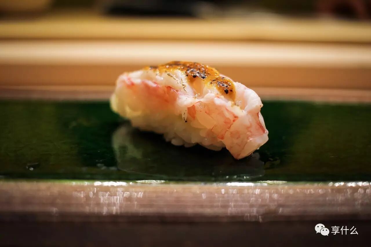 来自东京的米其林一星分店,一空降就杀入深圳高级日料的前三名