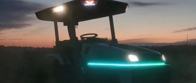 拖拉机界的特斯拉来了！无人驾驶，智能种田！！