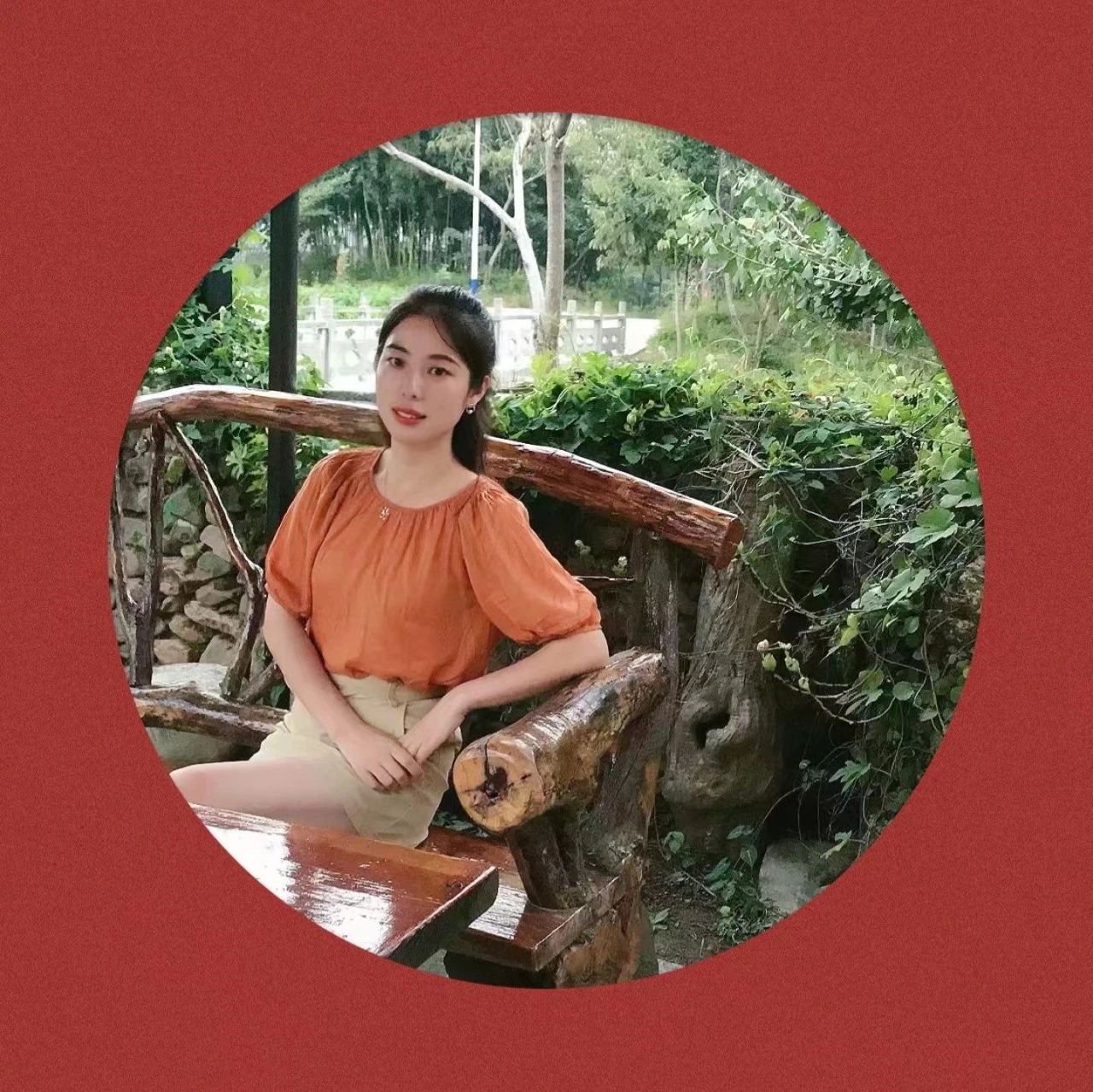 王晓曼老师， 三（15）班主任。自参加工作以来，她始终战斗在教学一线，