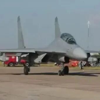 简说：首现台海的J-16D，有多厉害？从这4点看清！