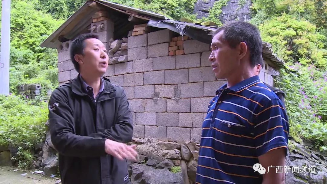 紅果樹(shù)自發(fā)熱地板_發(fā)熱地木地板_奔象自發(fā)熱地板