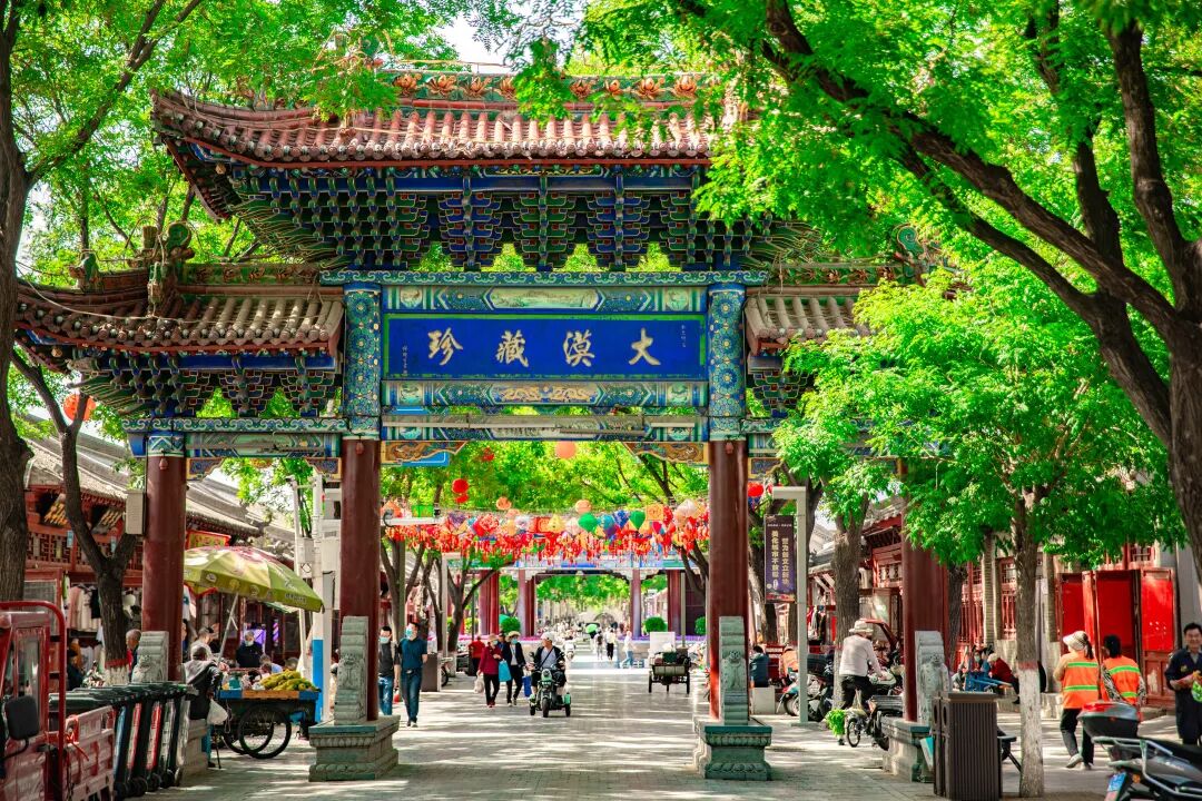 记录着榆阳的风华正茂;漫步榆林古城,穿越古今的传奇故事在老街上演