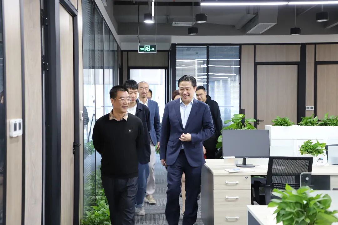 参观大族激光公司参观科大讯飞公司