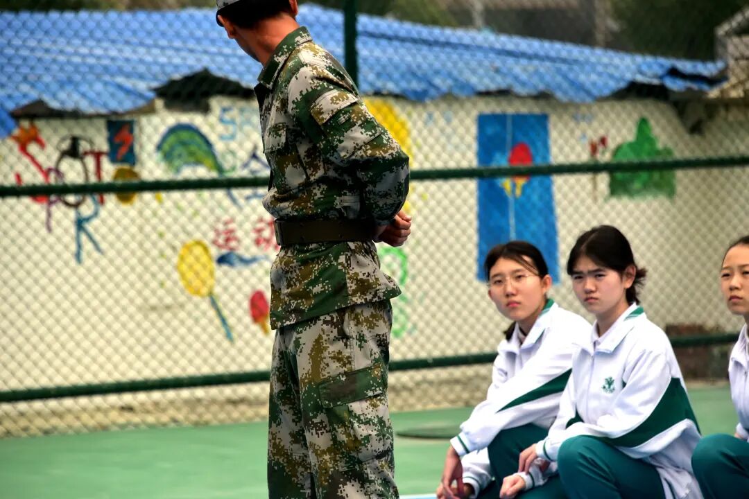青春,在历练中闪光——广州市培英中学云城校区2021年军训开营!