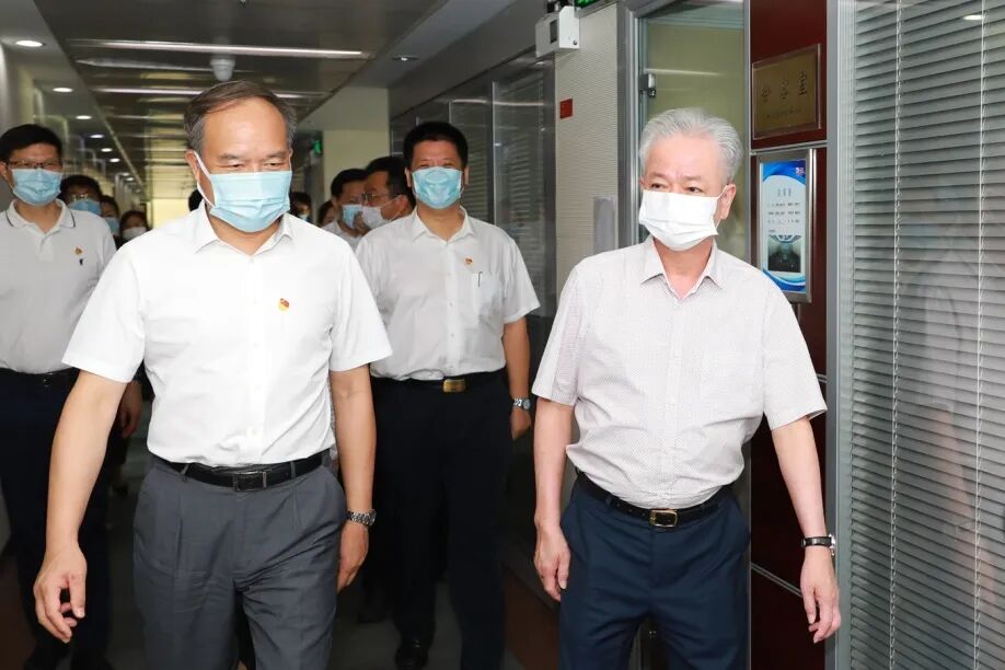 中山市市长危伟汉到访完美调研工作