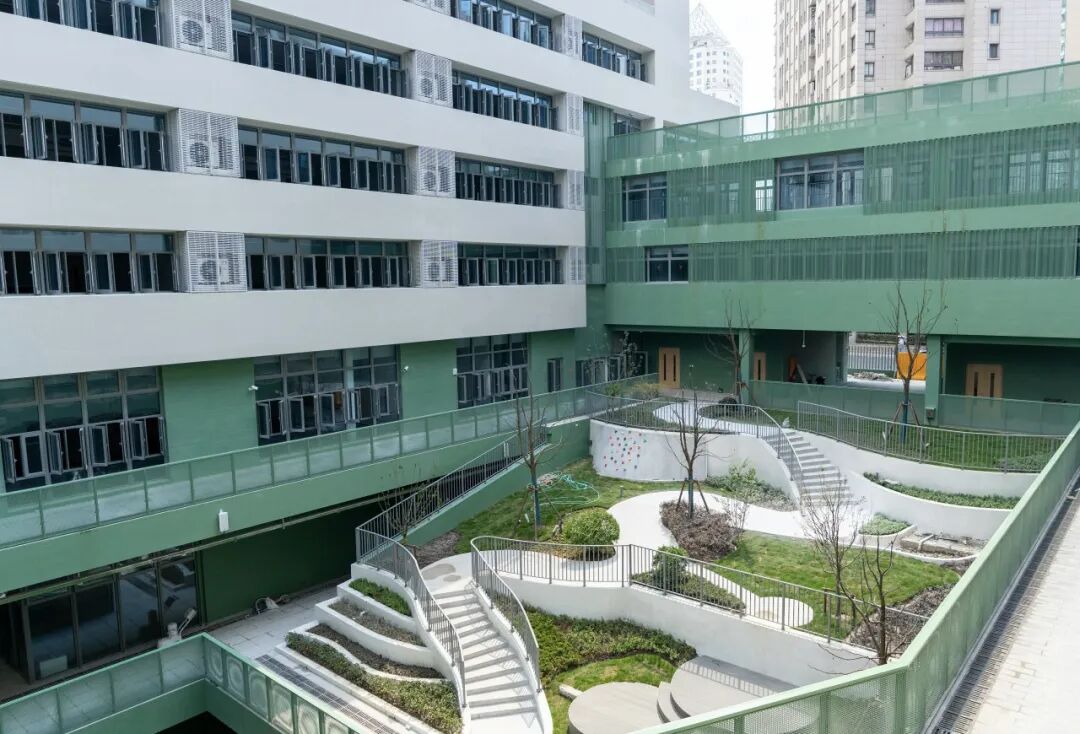 上海市区唯一一所可以“躺睡”的小学！相关资料 21