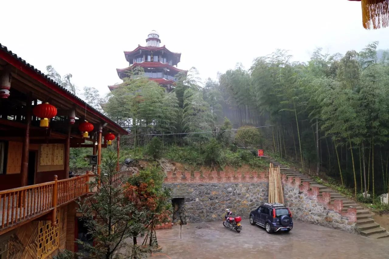 楠竹村的羌王亭)