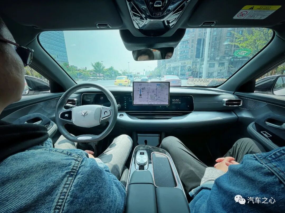 华为hi 上车,自动驾驶轻松干掉特斯拉?38.89万你买吗?