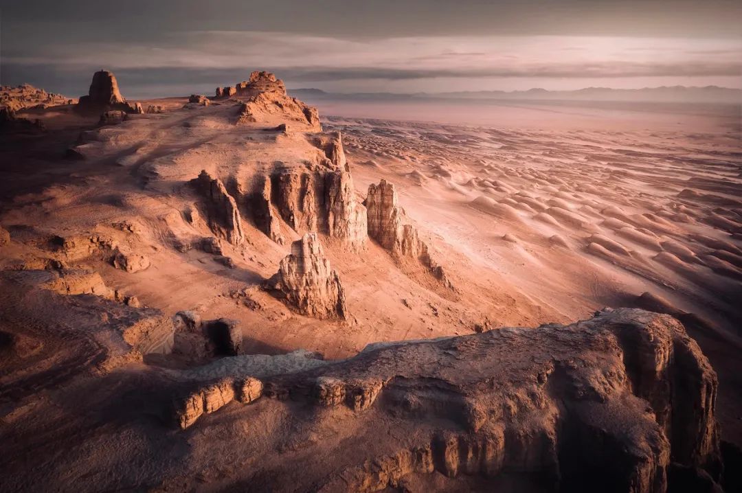 中国最孤独的城市，是北京3倍大，1平方公里只有1人，方圆350公里没有城市，每年有100万人被它美哭