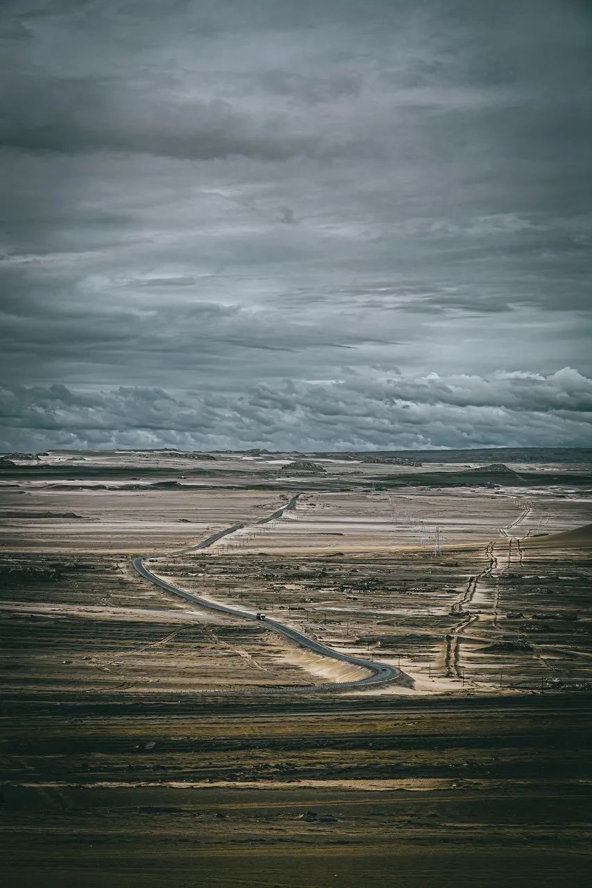 中国最孤独的城市，是北京3倍大，1平方公里只有1人，方圆350公里没有城市，每年有100万人被它美哭