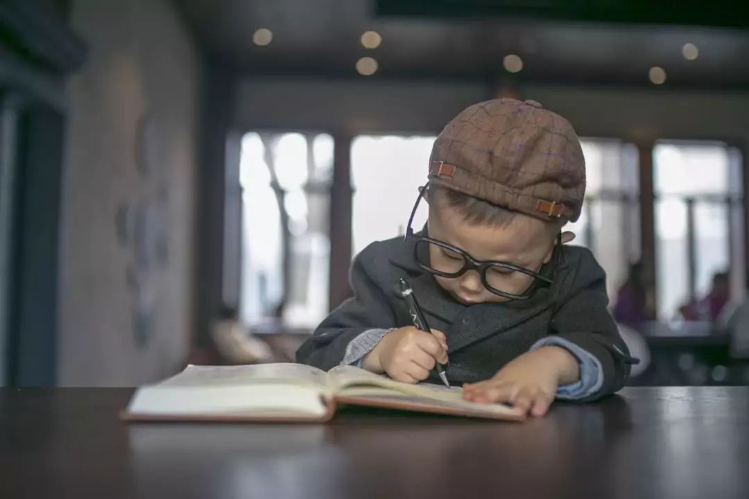 如果你家孩子正处于3-9岁，请用心培养这一点，将来不吃亏！