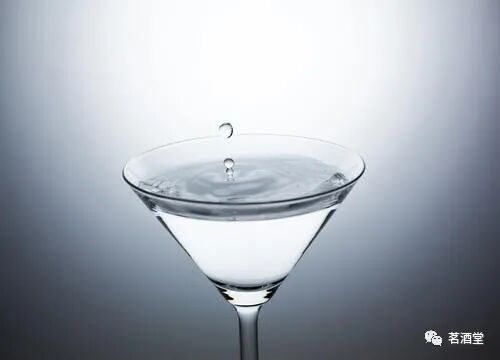 白酒知识丨一分钟让你读懂什么是酱酒！