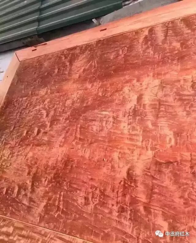 假货是贪便宜的产物，红木家具造假也是贪便宜造成的