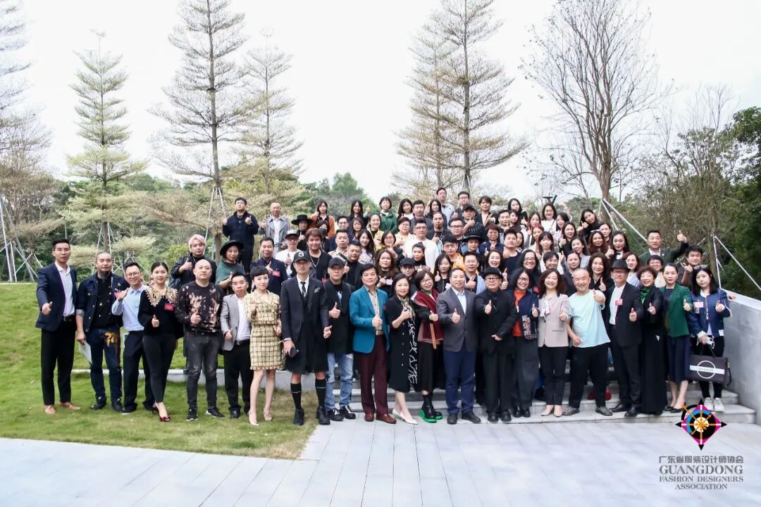 头条丨第五届第三次会员代表大会暨第五届第六次理事会在深圳大浪召开 资讯 档口微信二维码及货源实拍