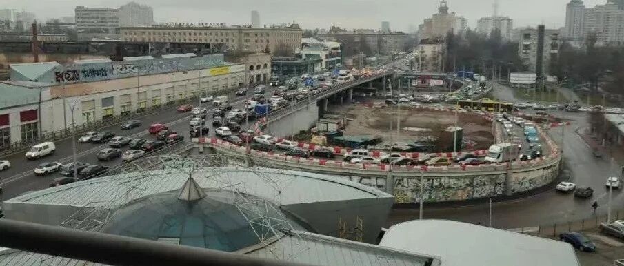 俄罗斯对乌东部采取特别军事行动后，世界乱了......