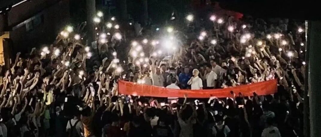 钟南山抵达广州的场面！真真叫大型追星现场！