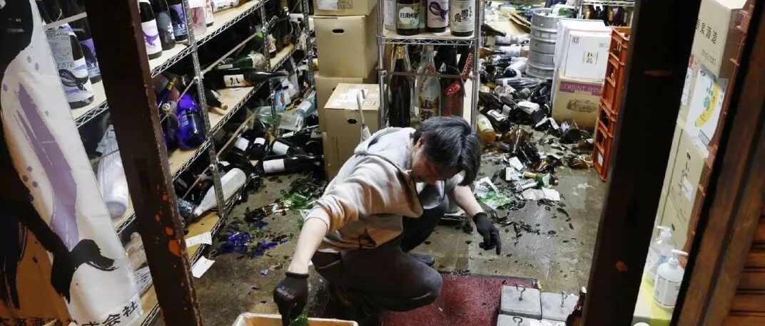 现场！日本深夜突发7.3级强震，超百人受伤