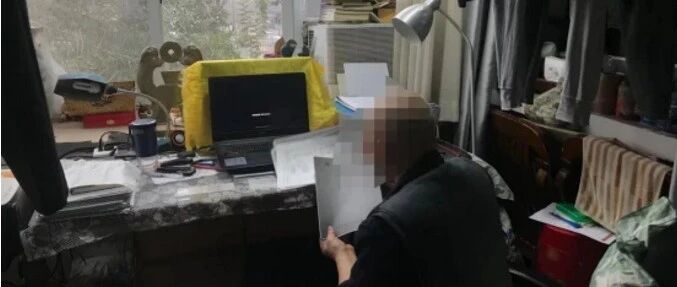 男子杀妻留下55万债务，9岁孤女被限制消费成“老赖”？法院致歉