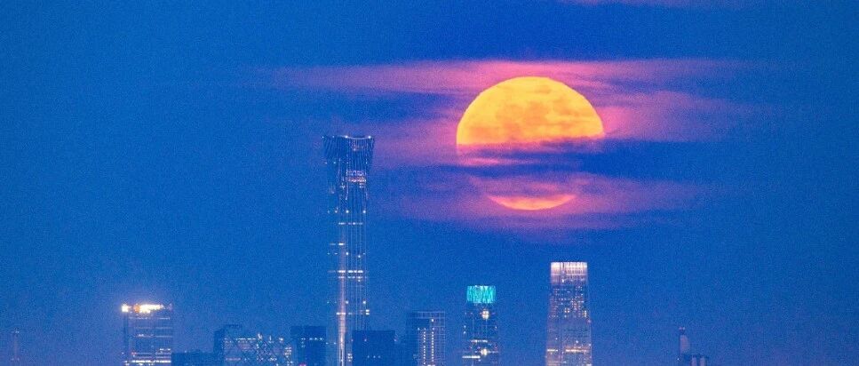 今年中秋，十五的月亮十五圆！最佳赏月时刻来了！