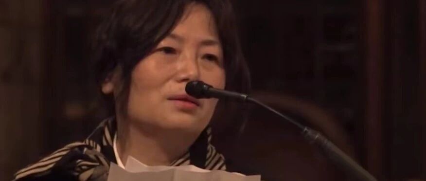 泪崩！“妈妈第一次出国，是参加你的葬礼”