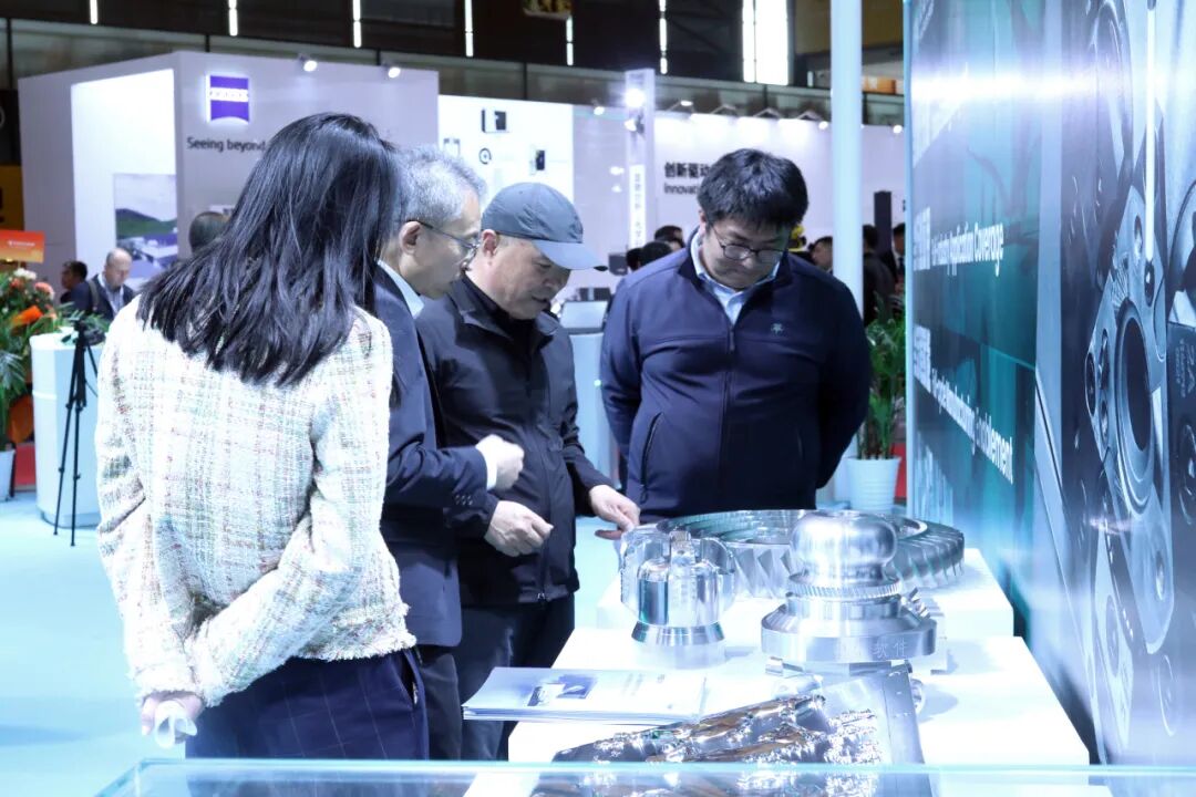 CCMT2026第十四届中国数控机床展览会首日 | 友嘉集团展台盛况