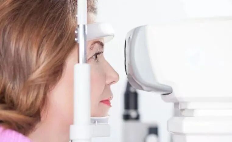 电脑验光器怎么用又一“利器”—哈市五院眼科新设备进口综合验光仪投入使用_https://www.jmylbn.com_新闻资讯_第2张