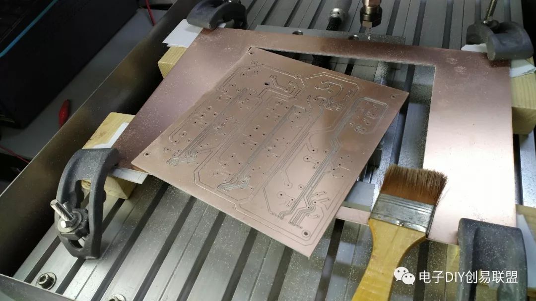 兄弟PCB教你制作雕刻机（九）——如何雕刻电路板