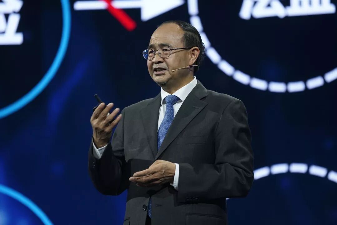 张明楷演讲母亲与女友同时落水该救谁2019