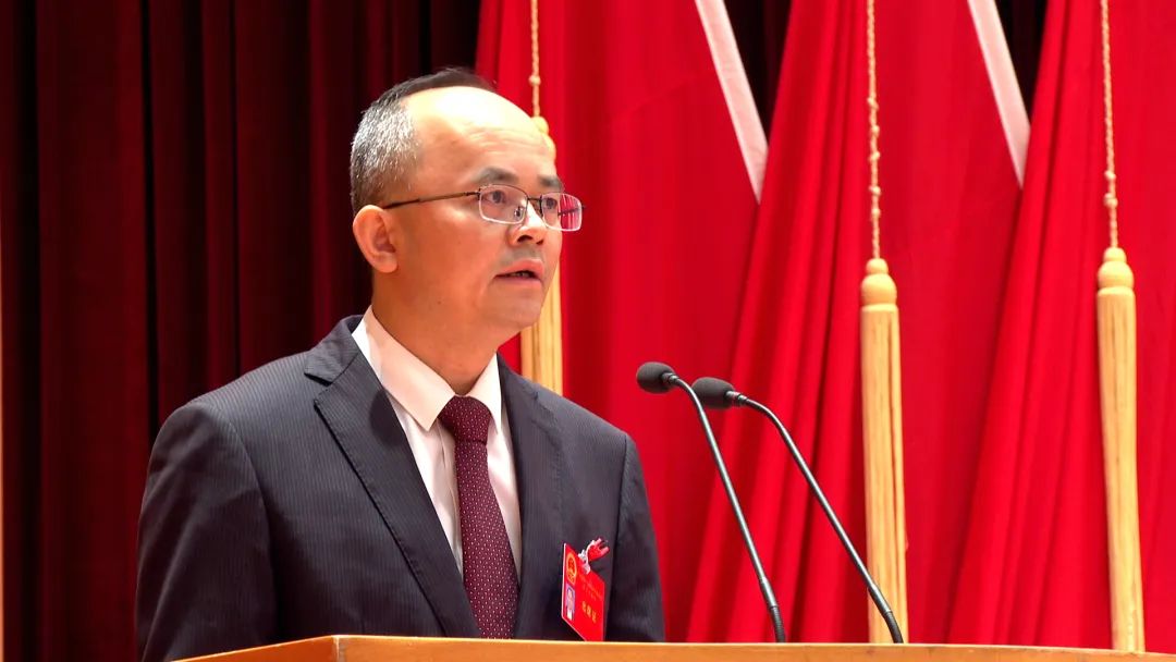 新当选的广宁县人民政府县长何剑才表示,广宁是一方充满生机和希望的