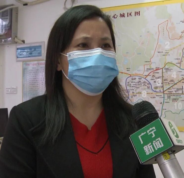 县文明办副主任 曾梅英:当前,疫情防控转入"外防输入"的关键时期,县