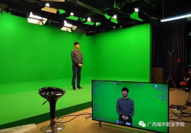 VR新闻,让“看”新闻更酷7057 作者: 来源: 发布时间:2024-3-20 12:00