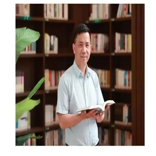 【青春语文·元斌专栏】一场跨越千年的心灵对话——评叶飞龙老师《设身处地读古诗》教学