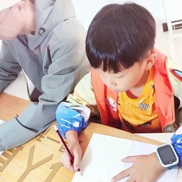 【青春语文·陶艳专栏】凝聚家校合力，助力书写成长