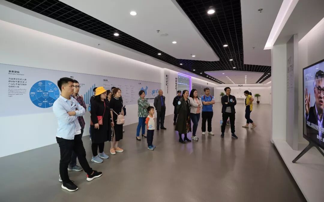 Family Day | 恰逢春時(shí)，我們以愛為名 ，從這里出發(fā)~