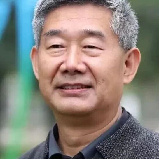【青春语文·志红专栏】程翔：一本有开拓意义的书
