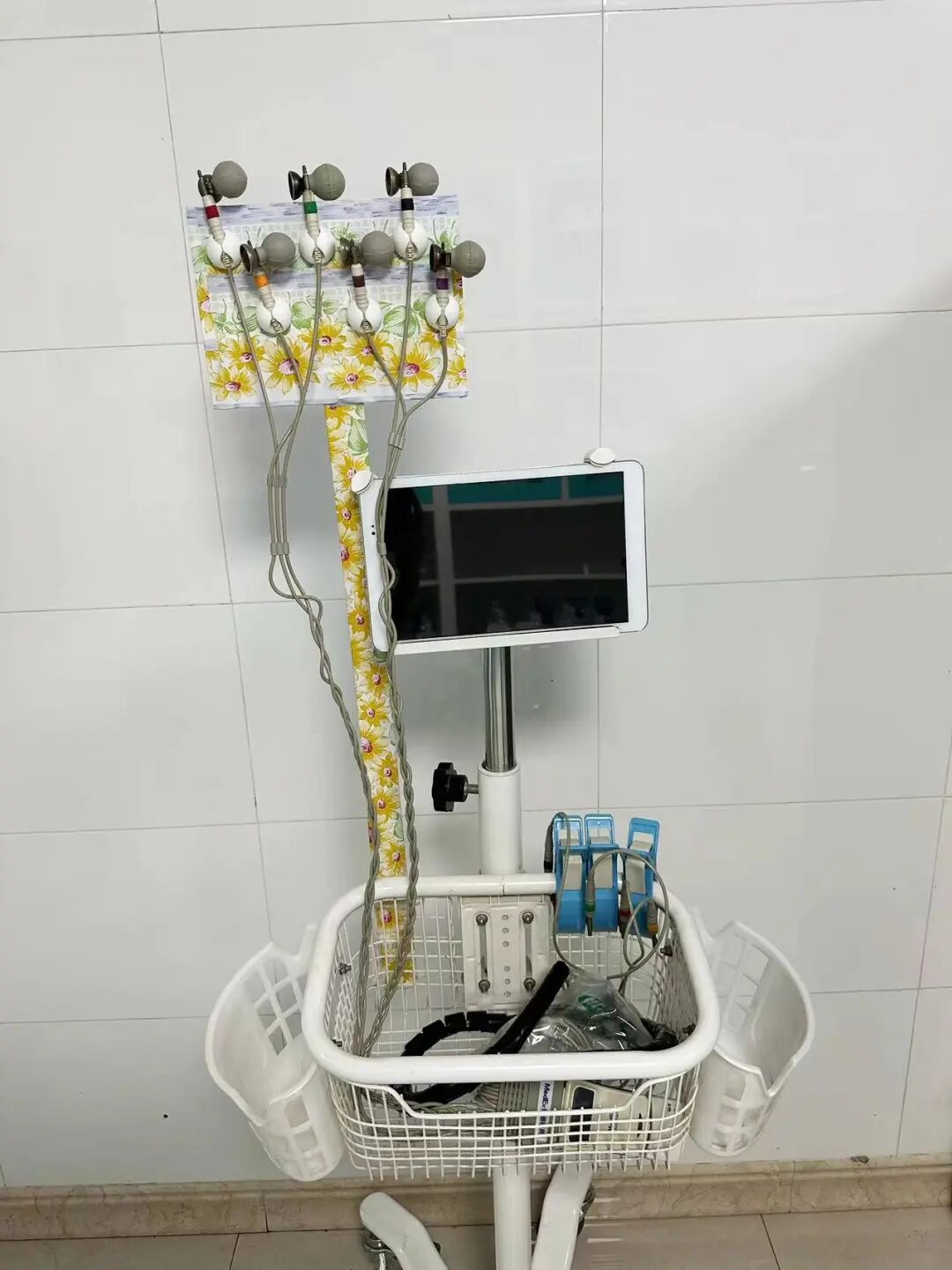 心电图机耗材有哪些护理创新：改良心电图机导联线_https://www.jmylbn.com_新闻资讯_第4张