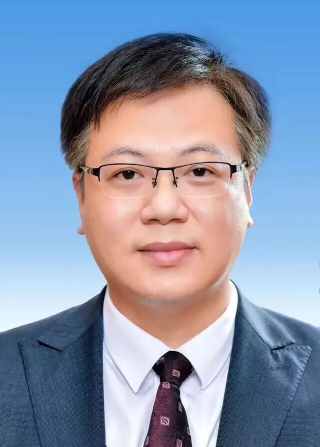 因任职年龄原因或工作需要,免去高扬捷的福建省人民检