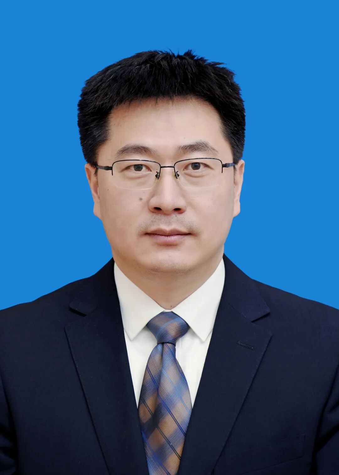 拟任设区市委常委徐州市副市长孙文华2022年2月,仲小兵从企业高管跨入