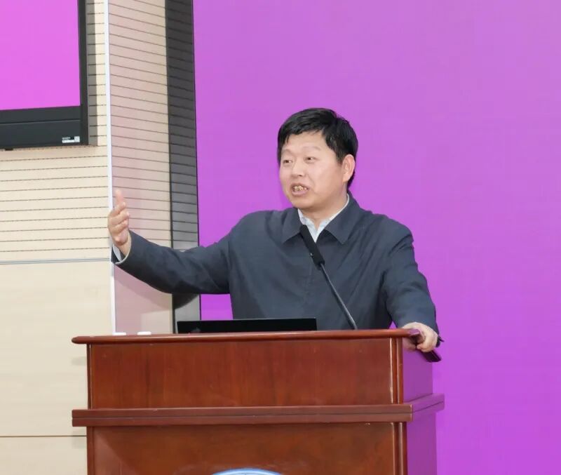 8位厅干拟履新最年轻院士郑海荣已任南京大学副校长