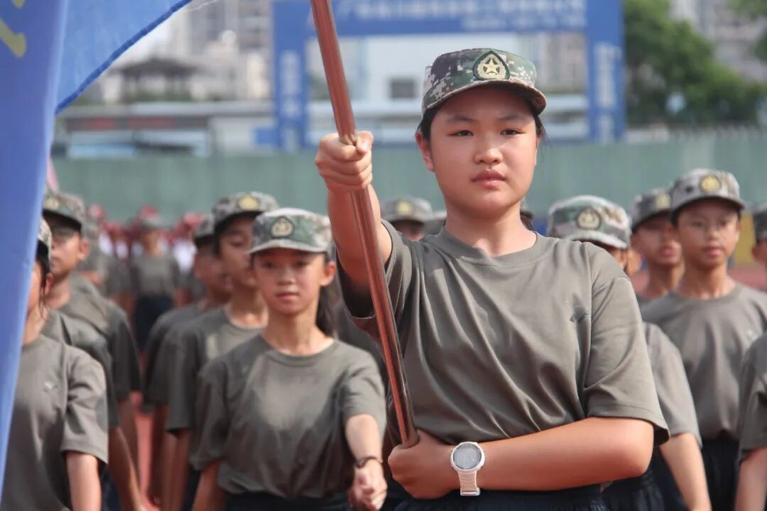 年少万兜鍪 | 铁血英豪 迷彩青春